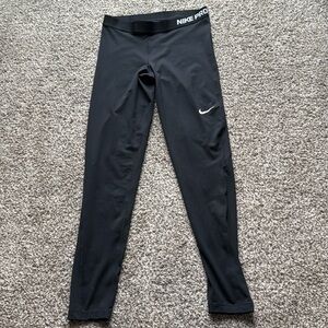 NWOT Nike Pro Athletic Legging